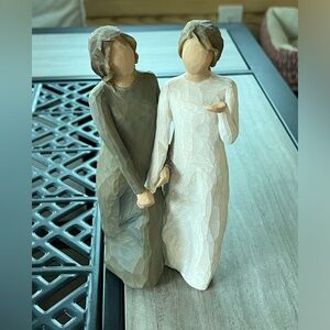 Willow Tree My Sister, My Friend Figurine